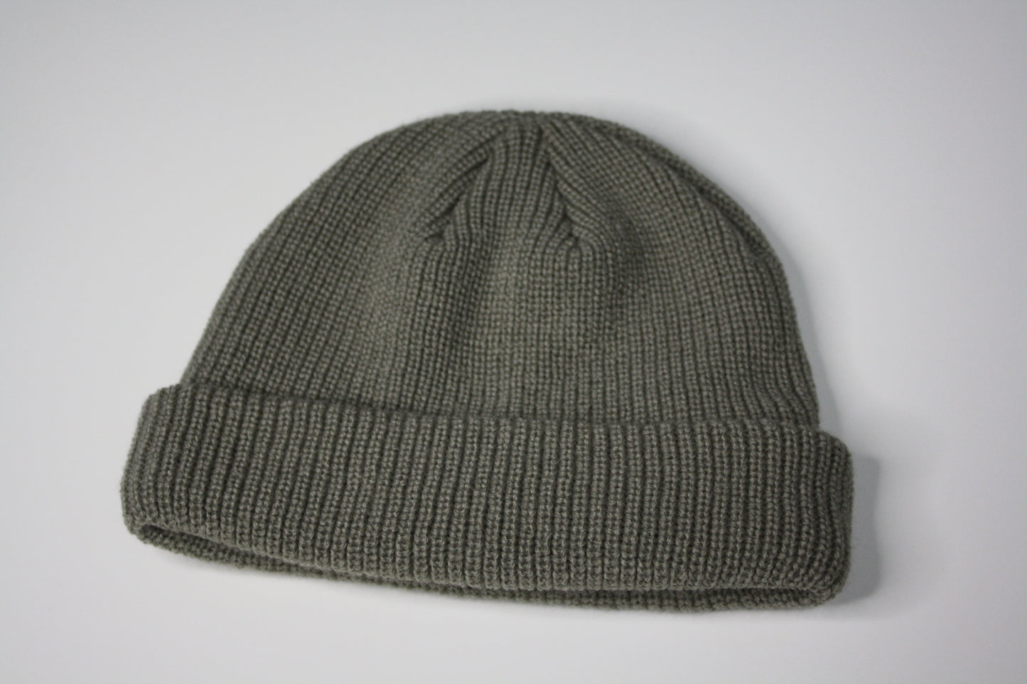 Bonnet gris à revers